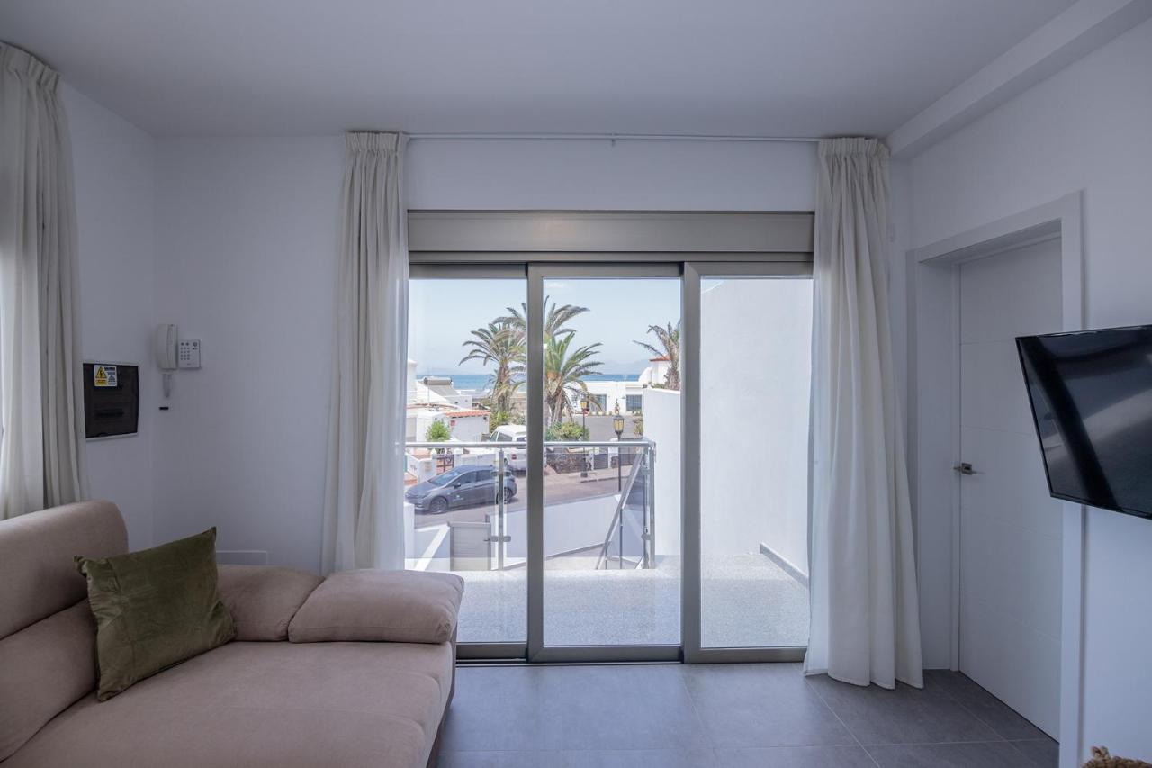 Apartment Holiday 2 Beachfront Corralejo By Holidays Home Exterior foto